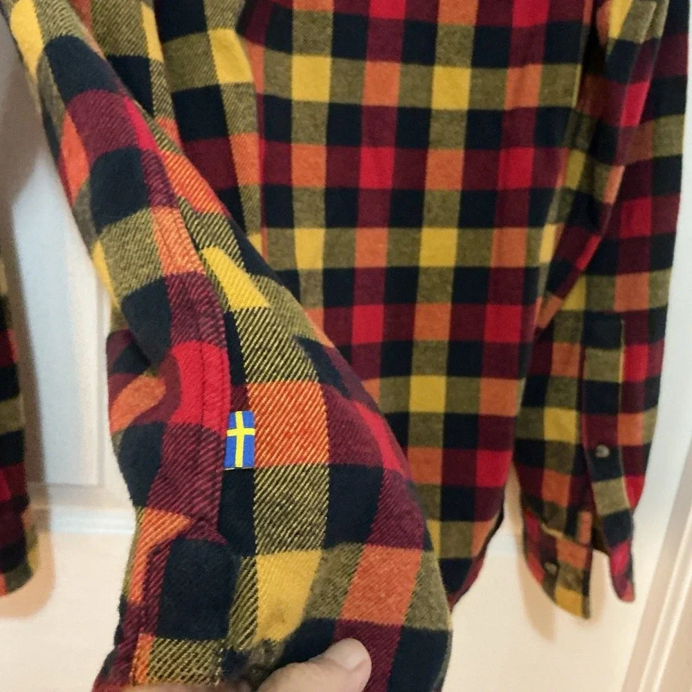 Fjall Raven Skaggs Flannel Shirt M Slim Fit Mens Red Yellow Orange Plaid Flanel - Picture 3 of 6